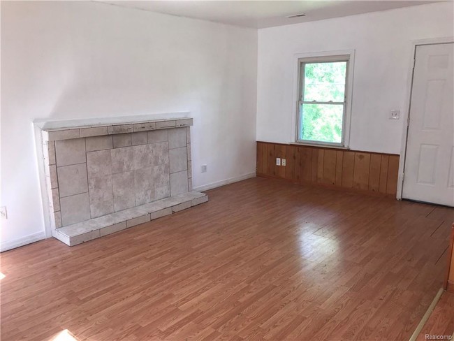 Building Photo - 21496 Goddard Rd