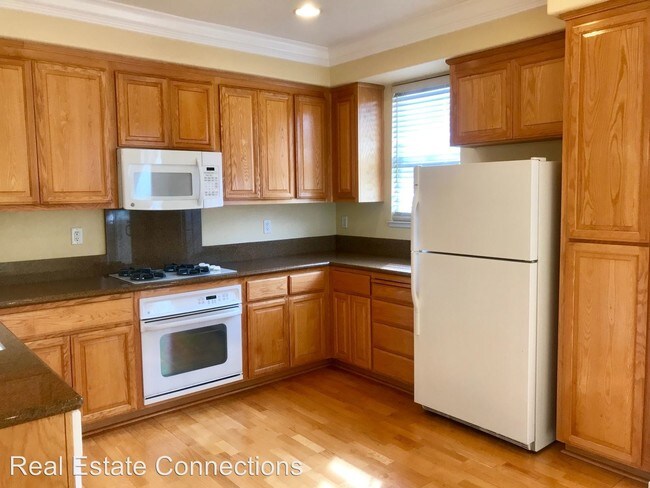 Building Photo - 3 br, 3 bath House - 21 Paragon Court