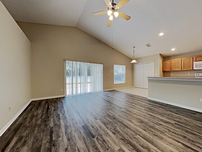 Building Photo - 4055 Waltham Forest Dr