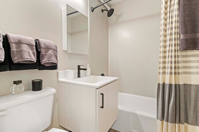 Foto del edificio - 1921 W Harrison St