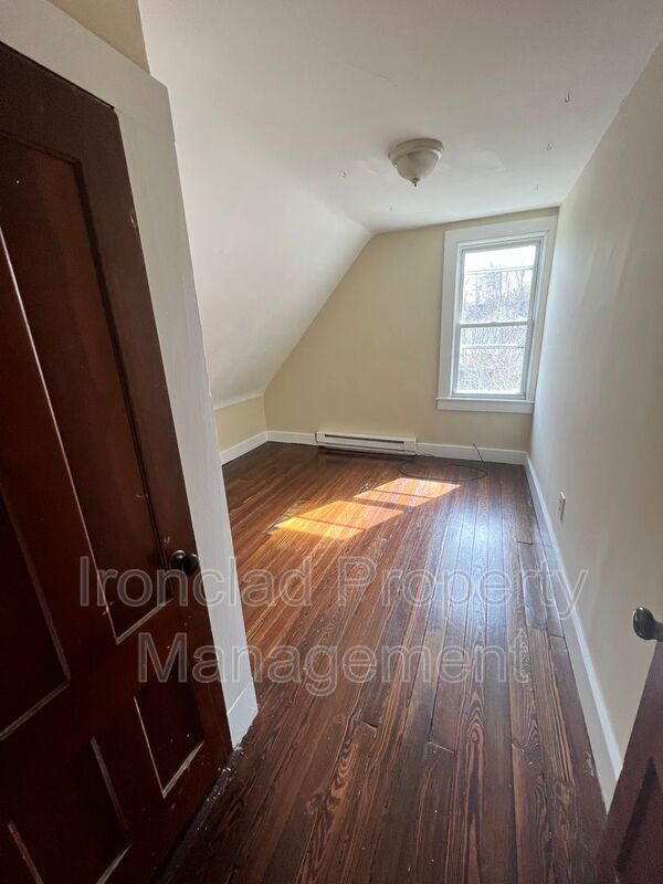 Primary Photo - 146-148 Grand St