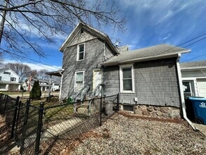 Building Photo - 482 Capital Ave NE