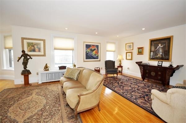 Foto del edificio - 1763 Beacon St