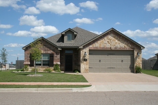 Primary Photo - 3000 Silver Saddle Dr