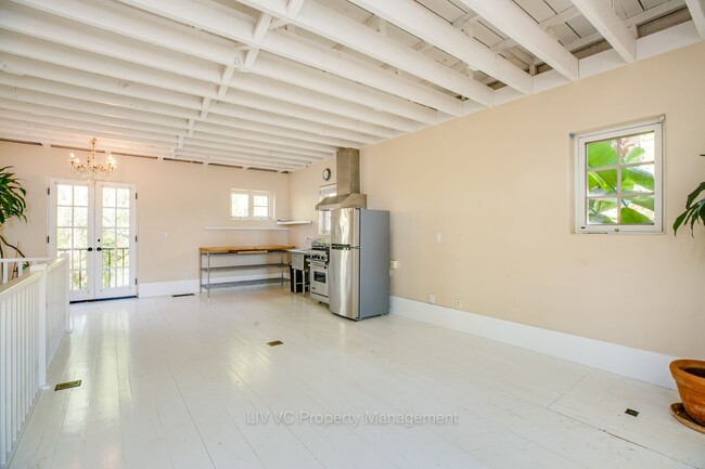 Foto del edificio - Foothill Guest Cottage with a View!