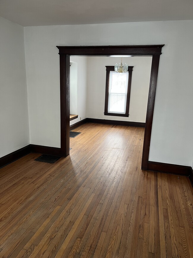 Building Photo - 351 Tennyson Ave