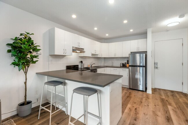 Photo du bâtiment - 254 E 12th Ave