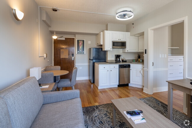 1 habitación, 1 baño, 414 pies cuadrados, cocina y comedor - 1555 Oak Ave