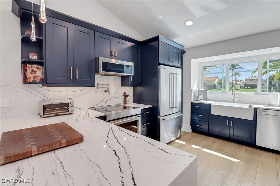 Building Photo - 1139 Jardin Dr