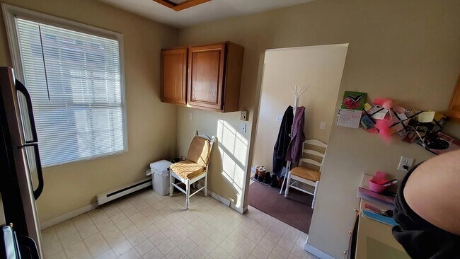 Foto del edificio - 73 Hayes Ave