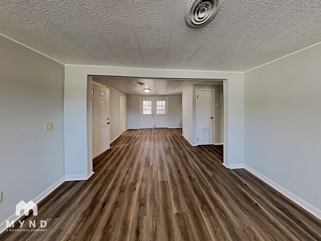 Foto del edificio - 1020 McDaniel Mill Rd SW