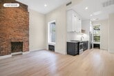 Primary Photo - 110 Calyer St