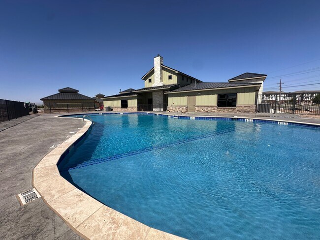 Foto del edificio - Monterey Villas
