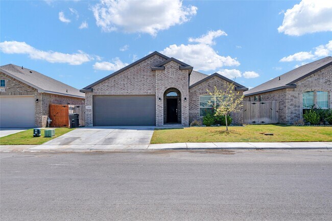 Foto del edificio - 3119 Mearns Ct