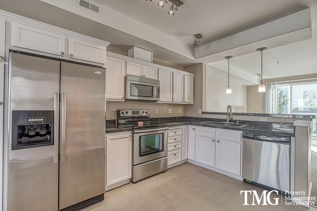 Bright & Open Living in Tanasbourne Tech Corridor - Bright & Open Living in Tanasbourne Tech Corridor Apartment