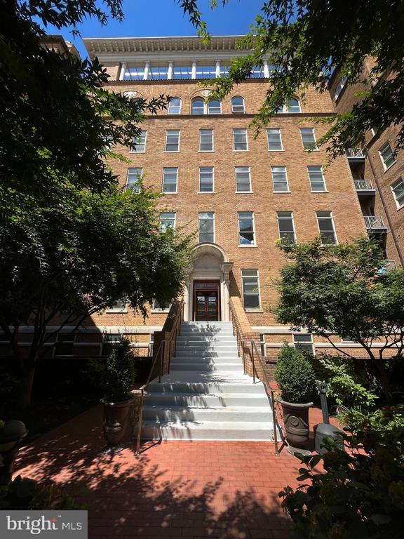 Foto del edificio - 2425 L St NW