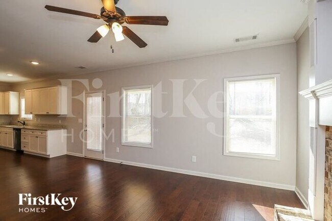 Foto del edificio - 142 Grand Oak Dr