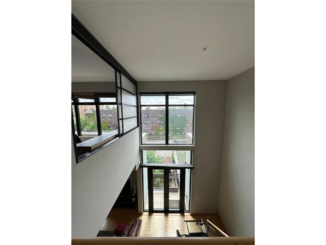 Foto del edificio - 9 W Franklin Ave