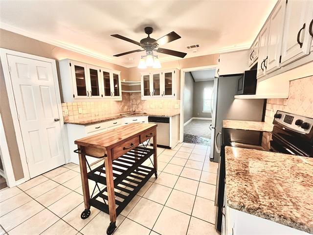 Building Photo - 15555 Mosscove Cir