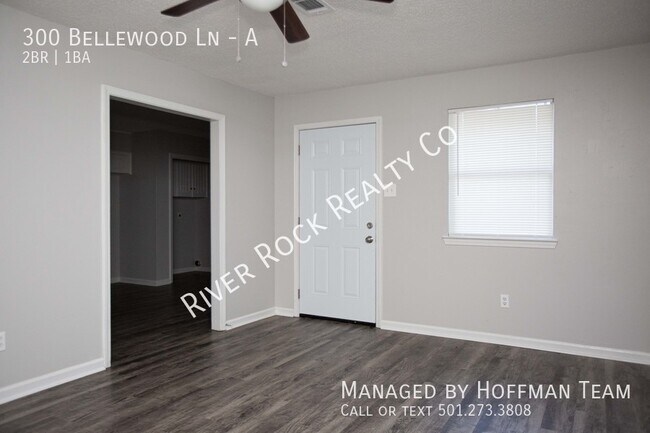 Foto del edificio - 300 Bellewood Lane - unit A - LEASE PENDING
