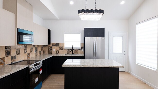 Foto del edificio - 612 Moar Dr