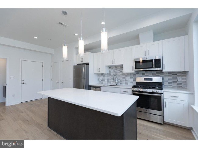 Foto del edificio - 2137 E Firth St