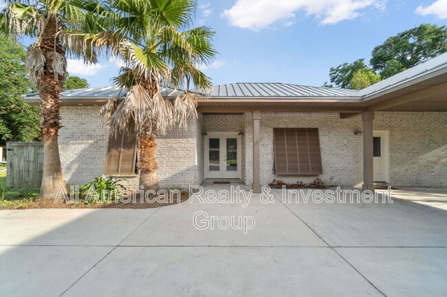 Building Photo - 52 Okahatchee Cir SE