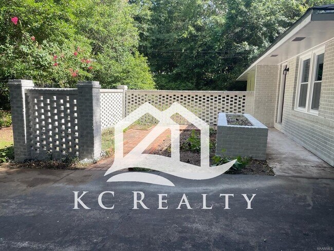 Building Photo - 3660 Willow Ln Dr