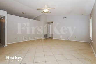 Building Photo - 1389 Trollman Ave
