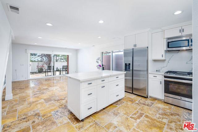 Building Photo - 28711 California 1 Apt #30, Malibu, CA 902...