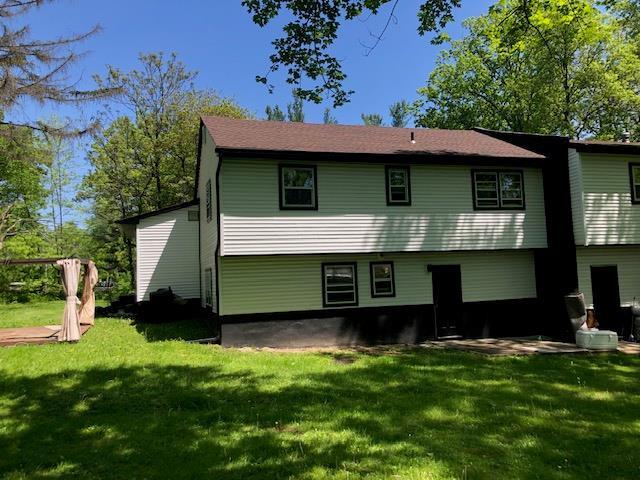 Building Photo - 141 W Clarkstown Rd