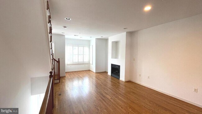 Foto del edificio - 524 15th St SE