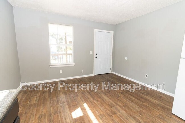 Building Photo - 2712 N Orchard Knob Ave