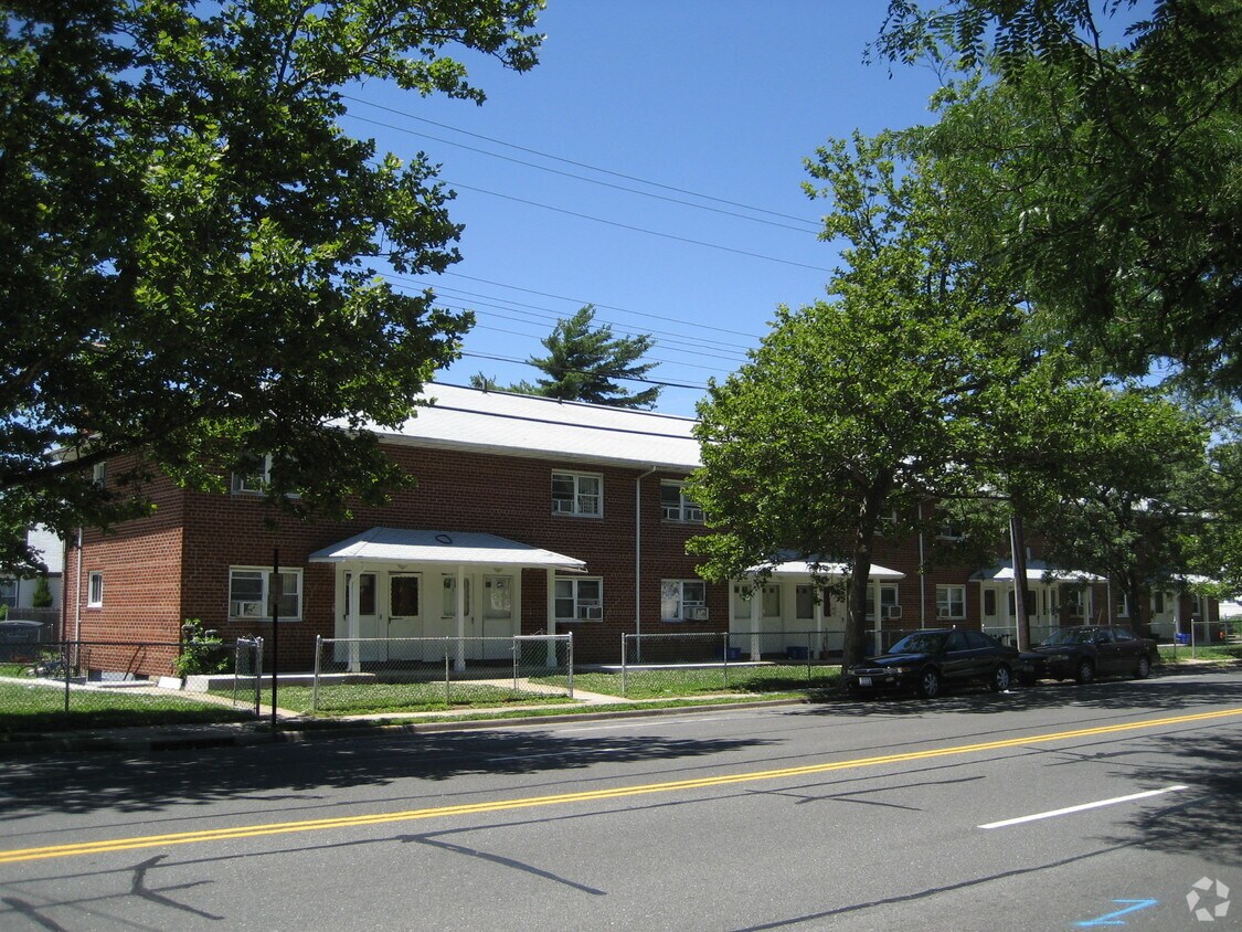 Primary Photo - 270 Baldwin Rd