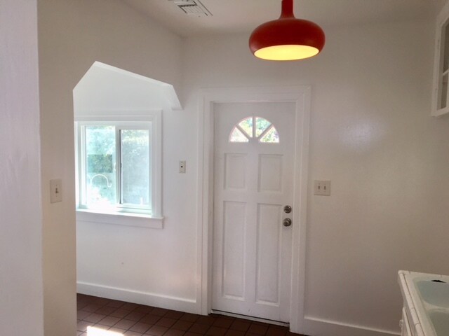 Foto del edificio - 3418 Cattaraugus Ave