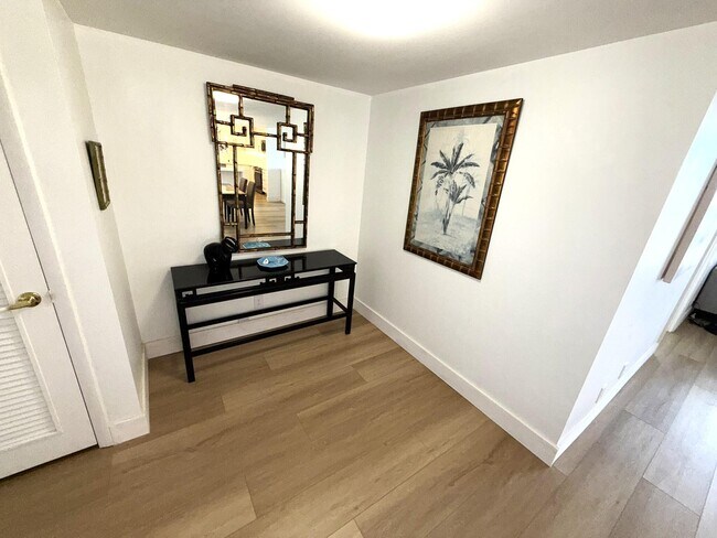 Foto del edificio - 2860 S Ocean Blvd