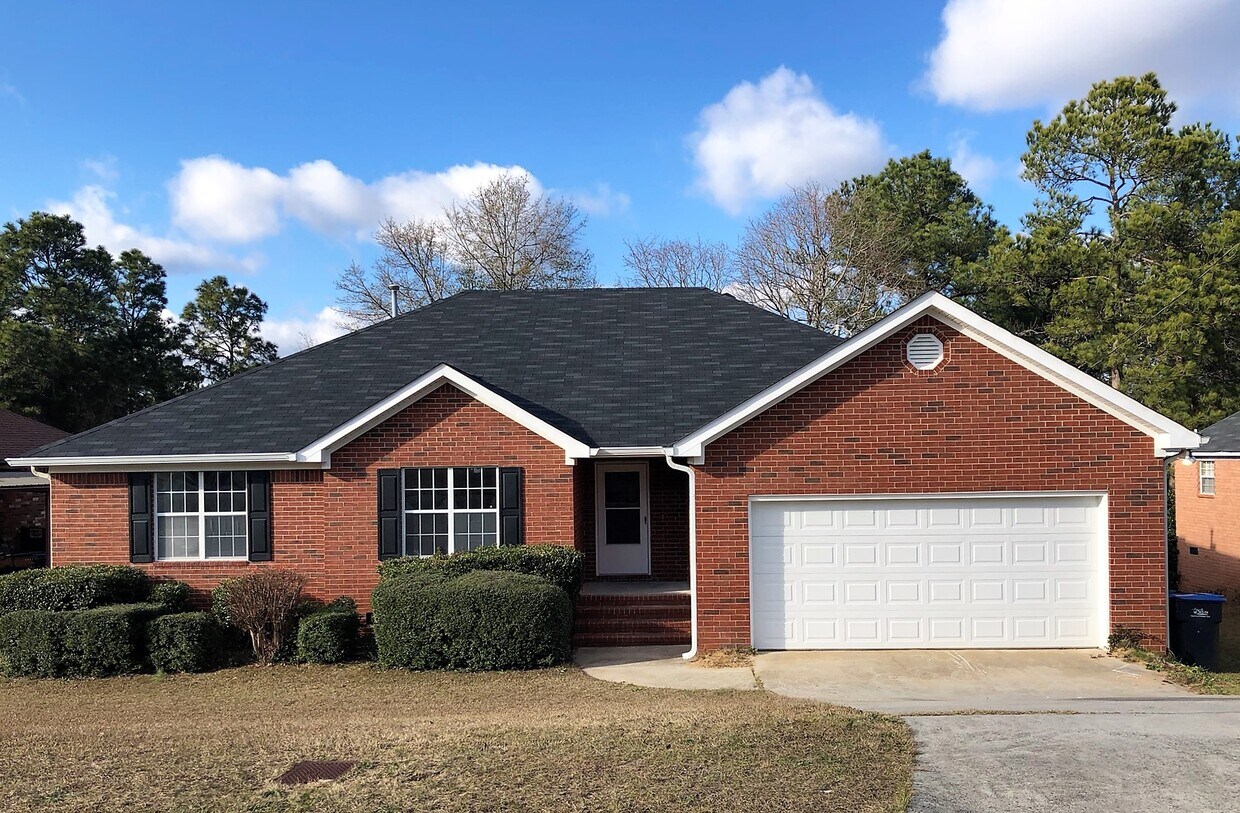 Primary Photo - 4311 Creekview Dr