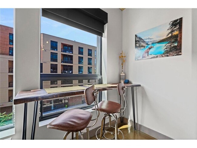 Building Photo - 728 N 3rd St