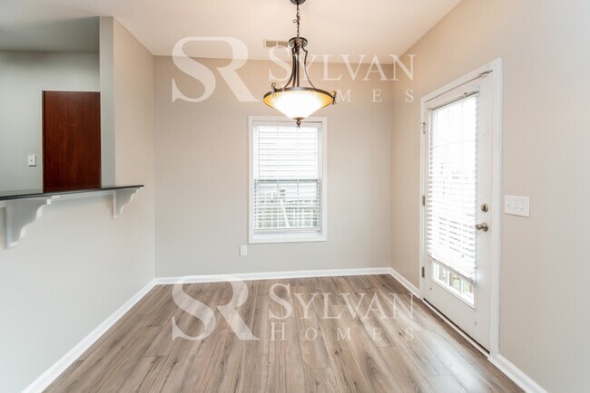 Foto del edificio - Welcome to serenity at 105 Whitton Ct, you...