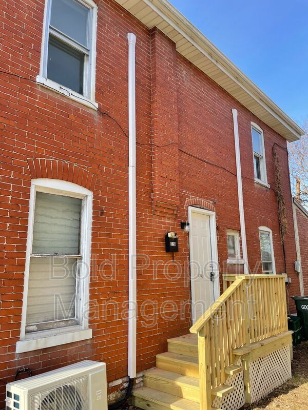 226 N State St Unit 2, Ephrata, PA 17522 Condo for Rent in Ephrata