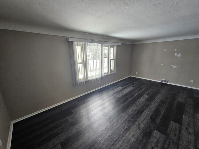 Foto del edificio - 11431 Hempstead Rd