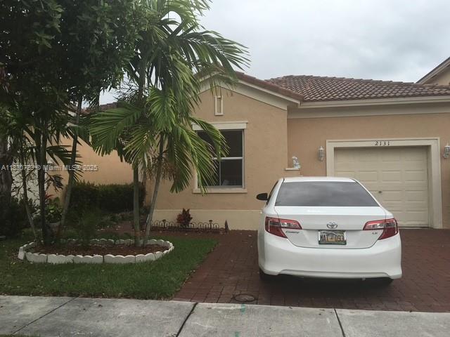 Foto principal - 2131 NE 37th Terrace
