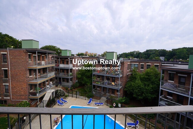 Foto del edificio - 120 Sutherland Rd