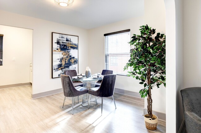 Foto del edificio - The Tobee - Cathedral St 311 (19 W. Mulberry)