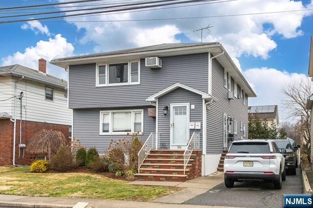 Building Photo - 326 5th