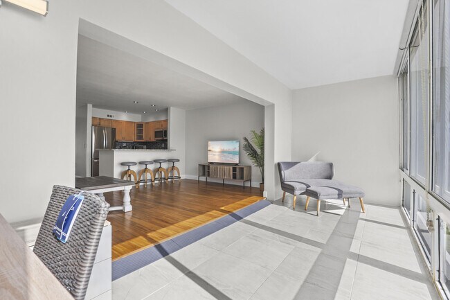 Foto del edificio - 2936 Lake Shore Dr