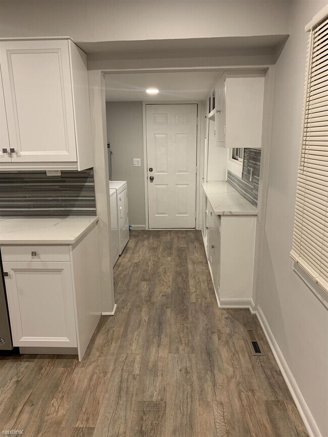 Foto del edificio - 2 br, 1 bath House - 26059 Barrington St