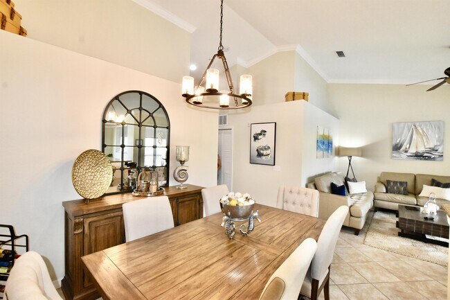 Photo - 20000 Barletta Ln Townhome