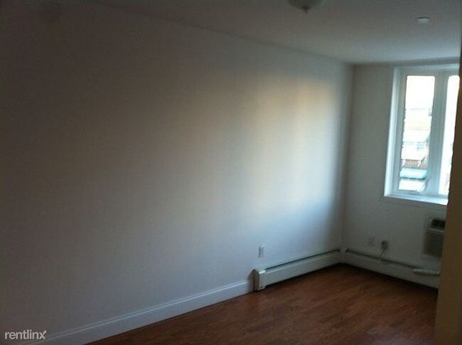 Foto del edificio - 6316 Forest Ave