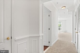 Building Photo - 1002 Elmcroft Blvd